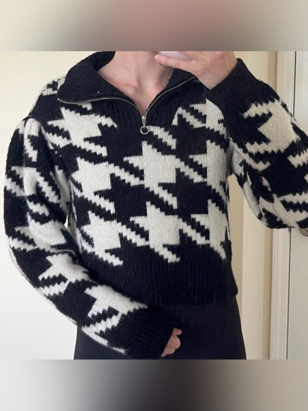 BlankNYC Black & White Houndstooth Half-Zip Cropped Sweater